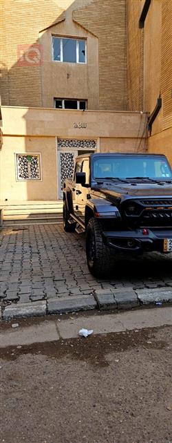 جیپ گلادیەتەر
